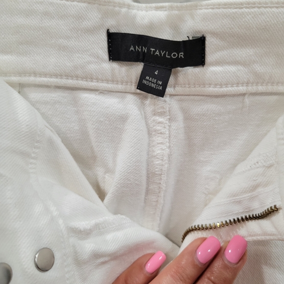 Ann Taylor Cropped Wide Leg Jeans - Picture 6 of 8